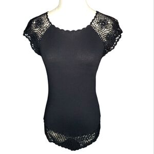 Vintage Y2K Crochet Top Ribbed Scallop Aysemmetrical Hem Baby Cap Sleeves M